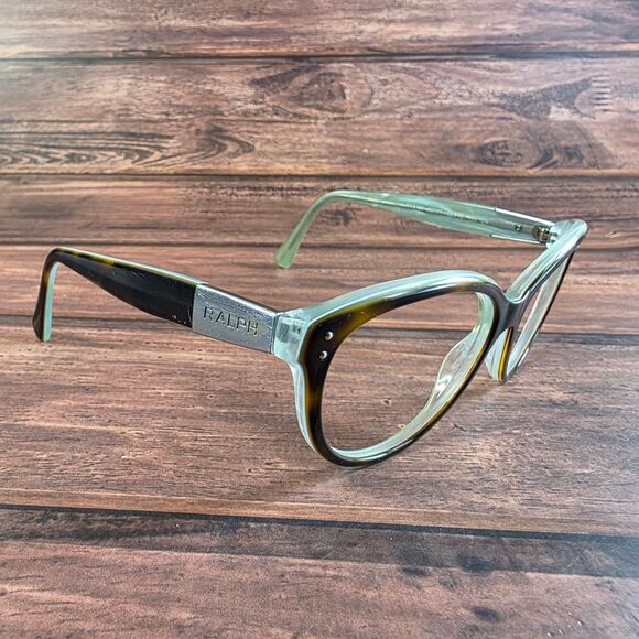 Elegant Brown Cat-Eye Glasses - Picture 2 of 9